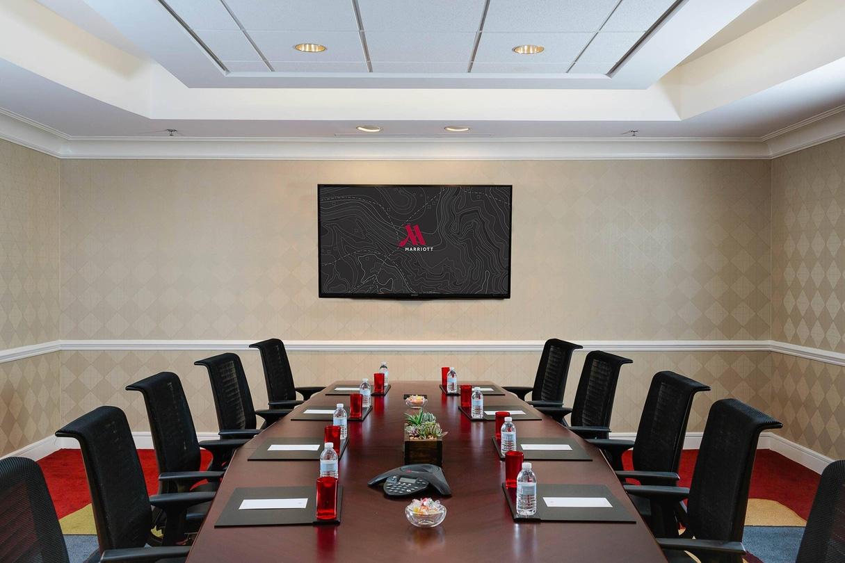 Atlanta Marriott Suites Midtown Екстериор снимка