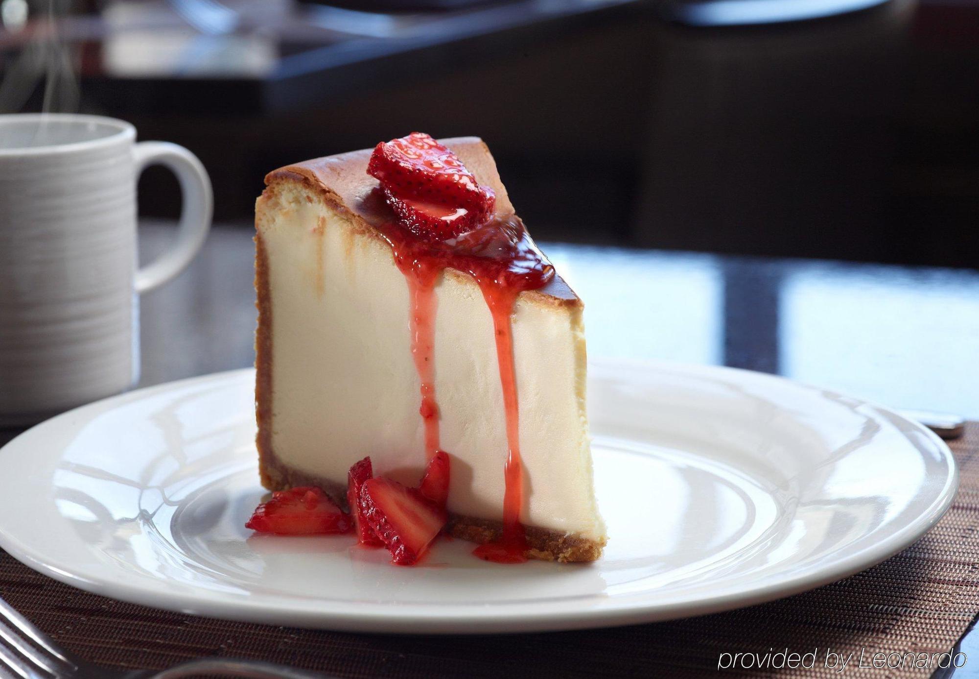 Atlanta Marriott Suites Midtown Екстериор снимка